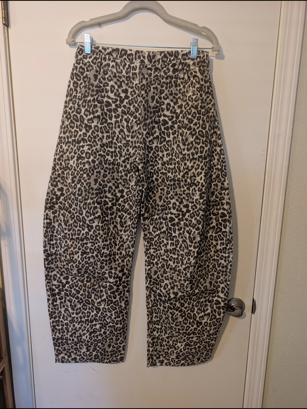 PrettyGarbage Leopard Print Barrel Jeans - Beige & Black